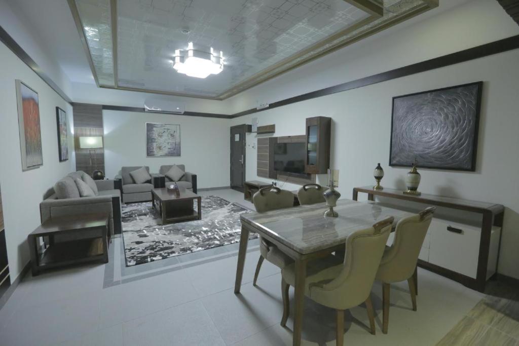 Niyaf Hotel Appartments คามิสมูชาอิท ภายนอก รูปภาพ