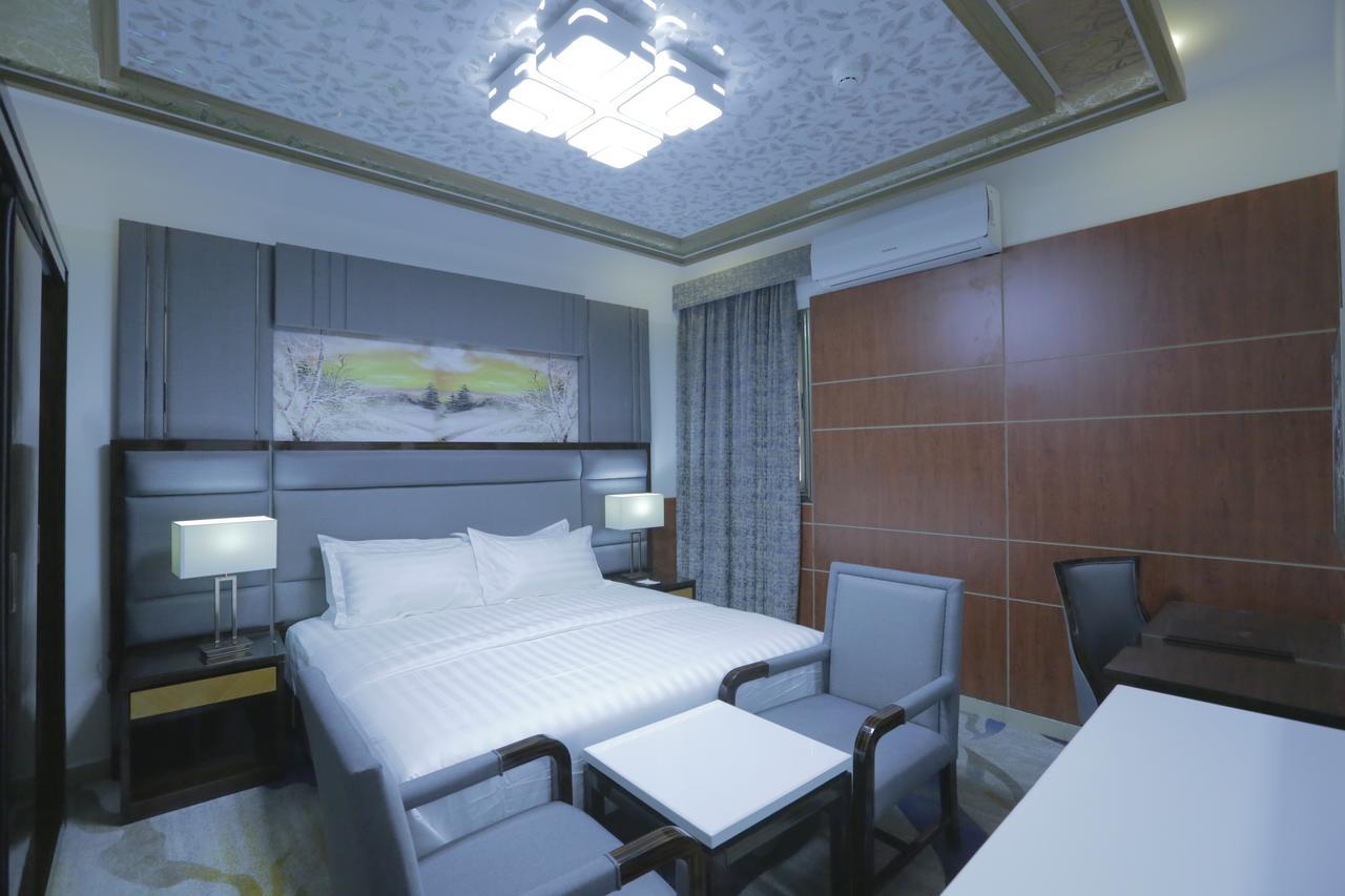 Niyaf Hotel Appartments คามิสมูชาอิท ภายนอก รูปภาพ